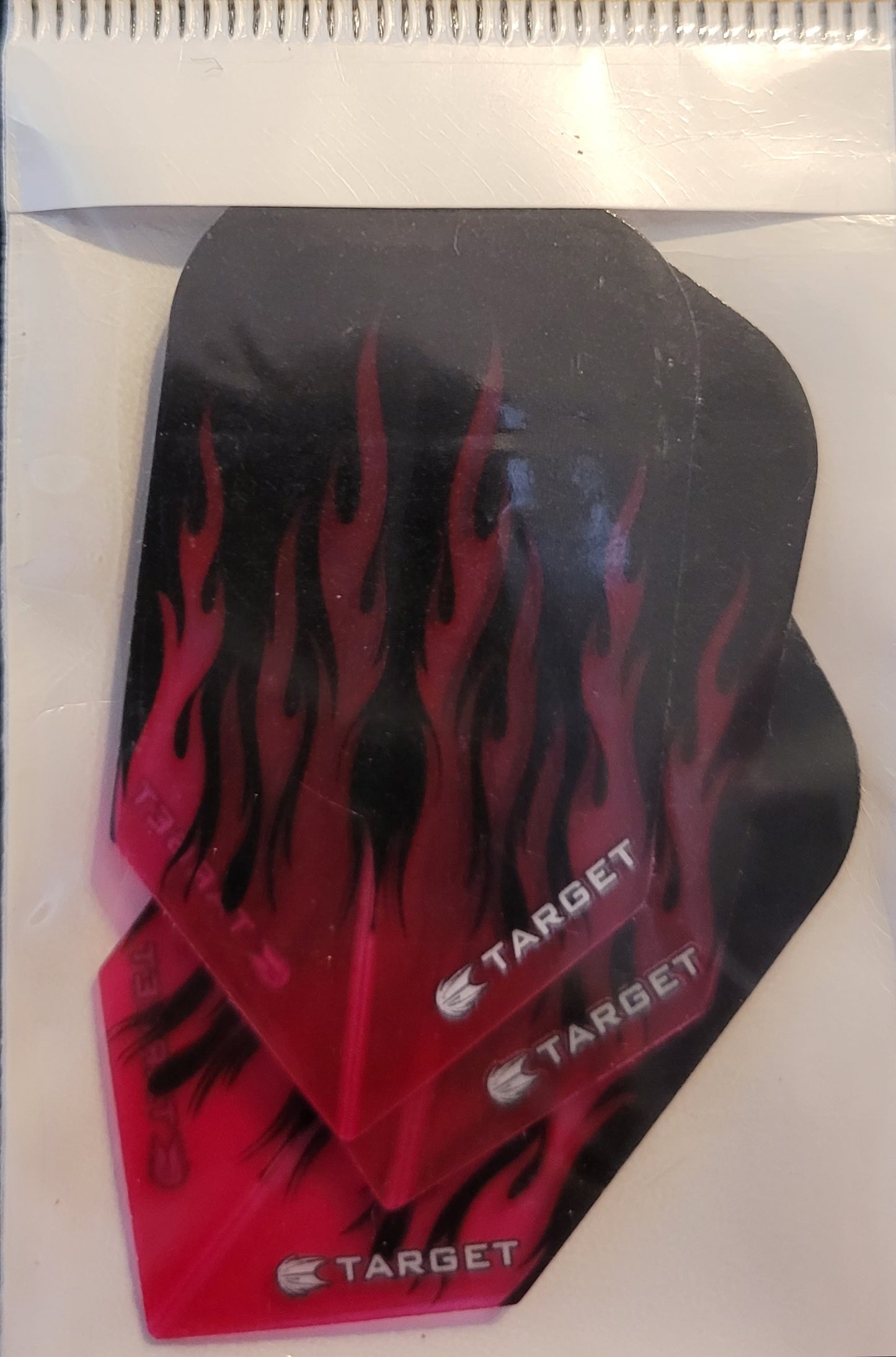 Target Black and Pink flames Dart Flights-Slim